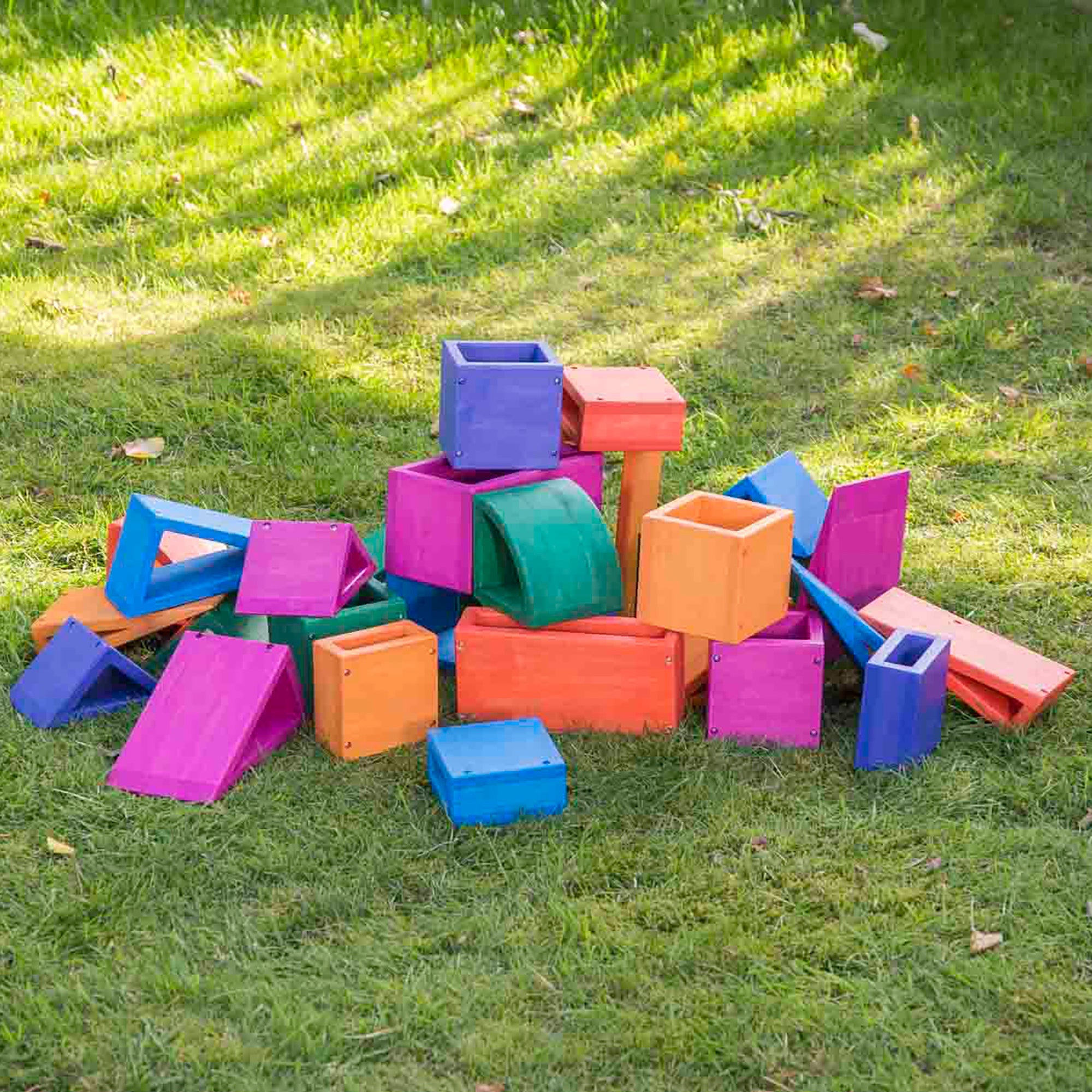 Outdoor Colourful Hollow Building Block Set - 27 Pieces - Building blocks