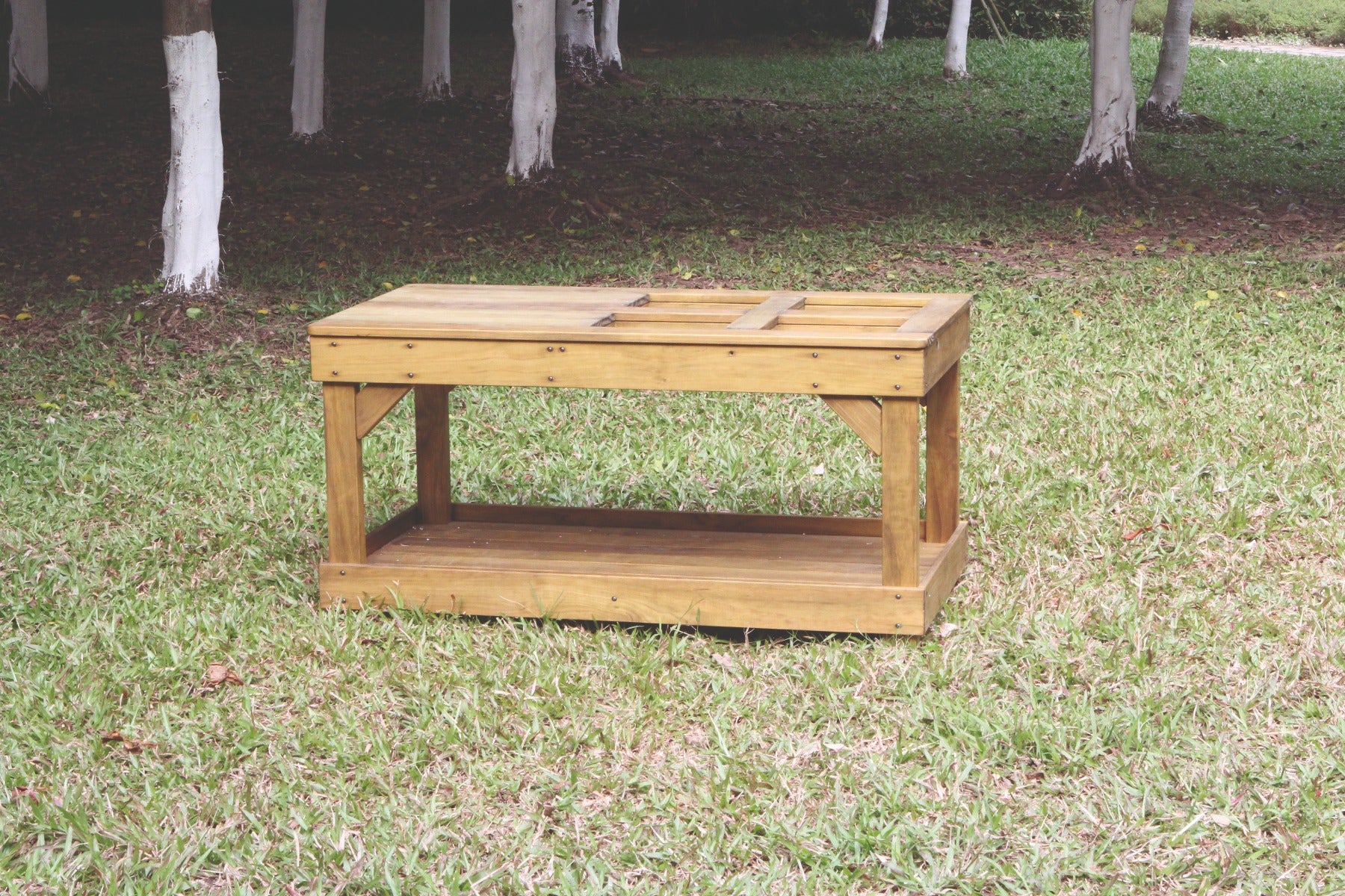 Outdoor Messy Play Bench - Sand and water table